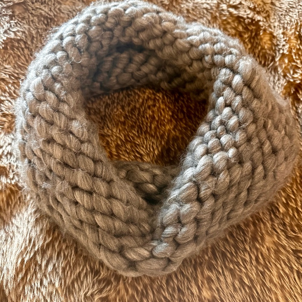 Chunky Knit Infinity Scarf